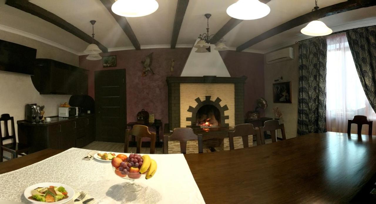 Котедж-Парк Славна Okhtyrka ภายนอก รูปภาพ